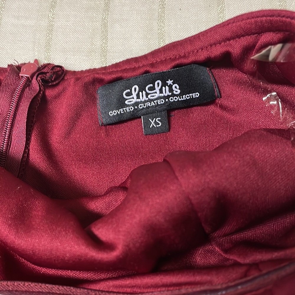 Lulu’s Strapless Dress - Picture 4 of 5